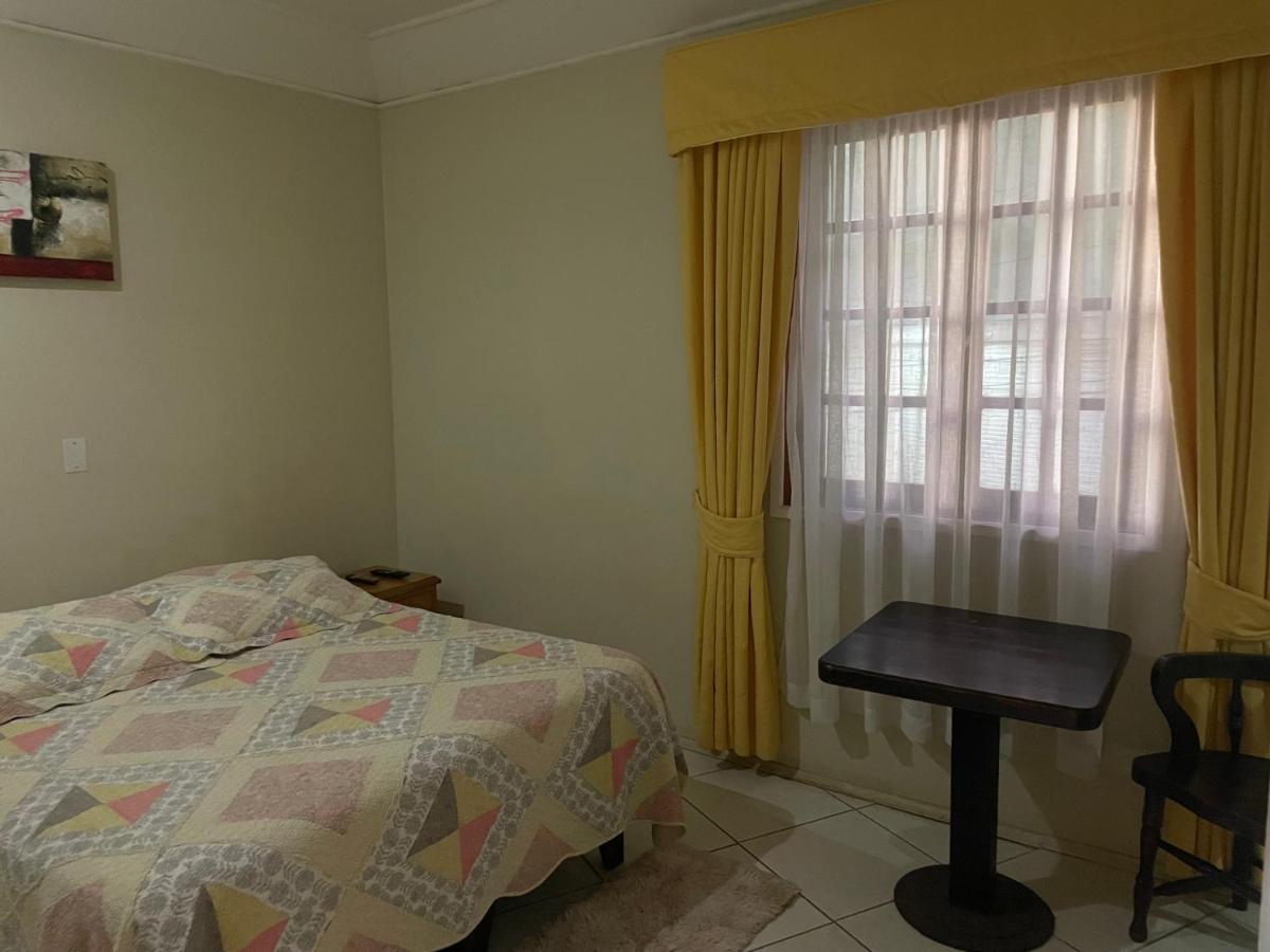 Hotel Palermo Quintero Bagian luar foto