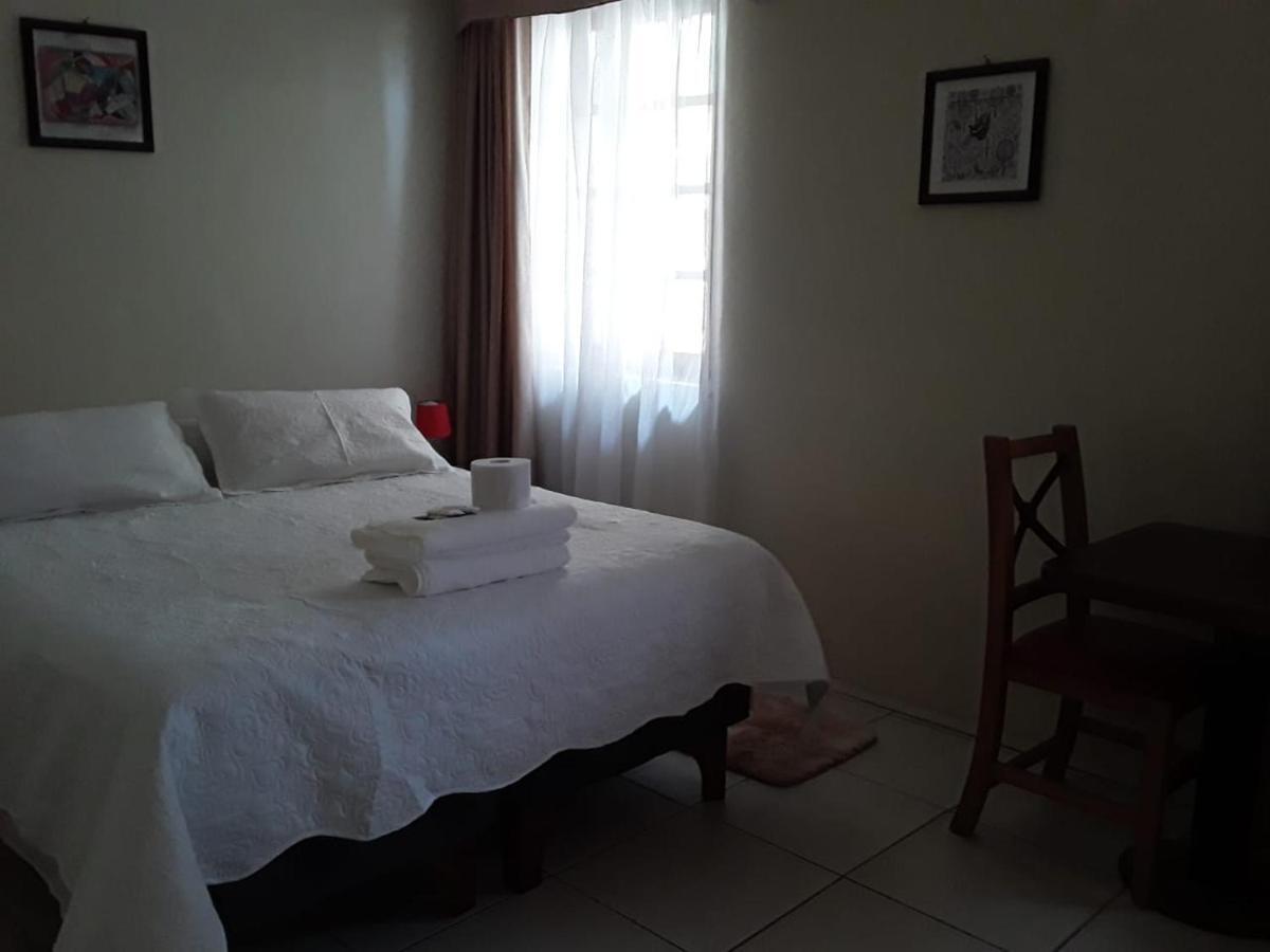 Hotel Palermo Quintero Bagian luar foto